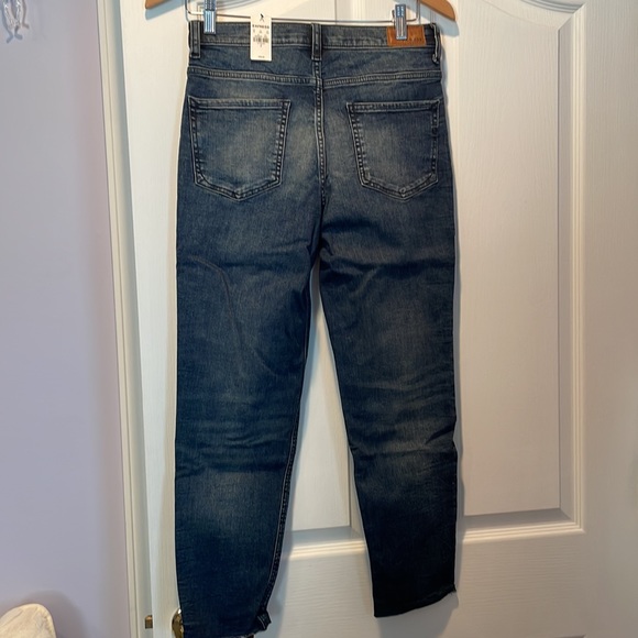 Express Distressed Dark Wash Jeans - Picture 4 of 4